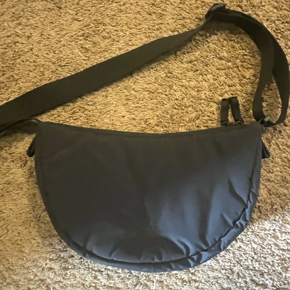 Got Bag- Moon bag Black Crossbody Bag